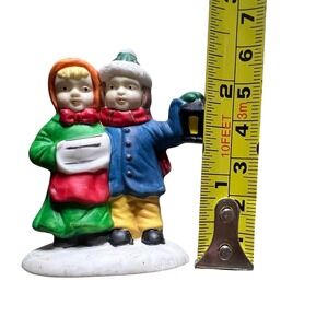 Vintage Ceramic Carolers Figurine Children w Lantern Snow Base Christmas Decor